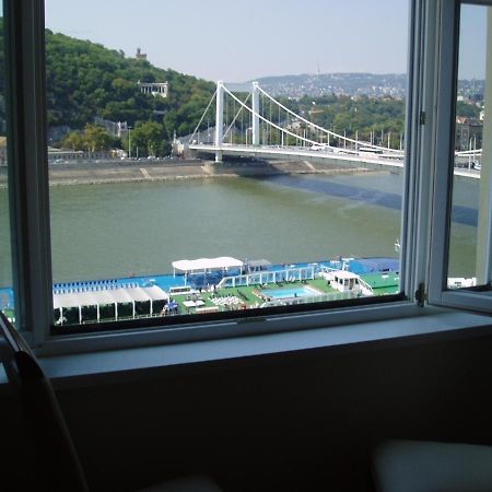 Danube View Budapeste Exterior foto